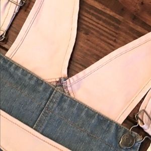 MISGUIDED denim short distressed short overalls w/pink straps & bib pocket.
